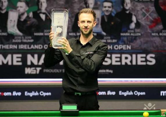 随着多个赛 随着多个赛