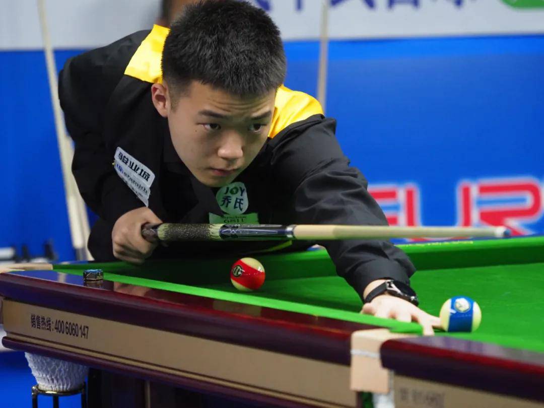 致力于加强 致力于加强